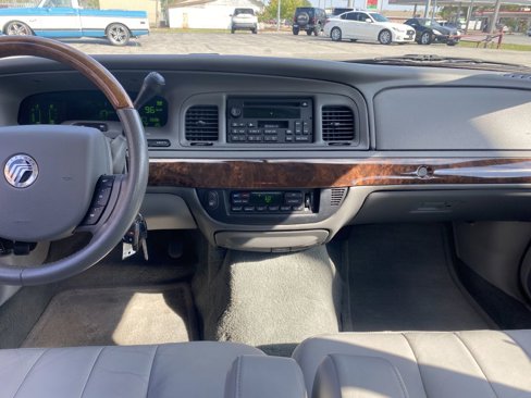 Used 2005 Mercury Grand Marquis LS image 7