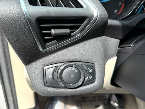 Used 2013 Ford Escape SEL image 18