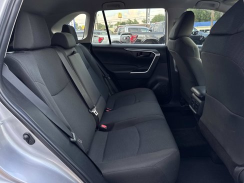 Used 2023 Toyota RAV4 LE image 7