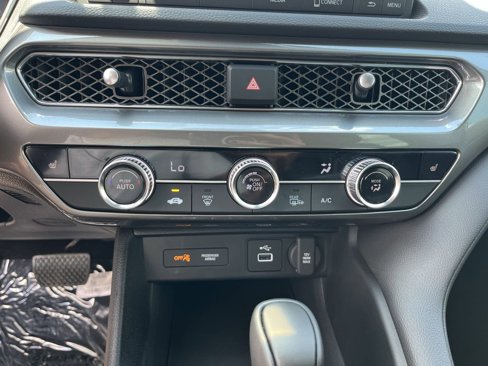New 2025 Acura Integra image 15