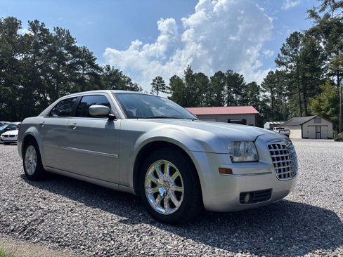 Used 2009 Chrysler 300 Touring image 9