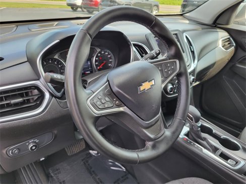 Used 2023 Chevrolet Equinox LT image 25