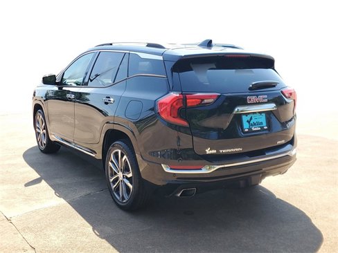 Used 2019 GMC Terrain Denali image 3