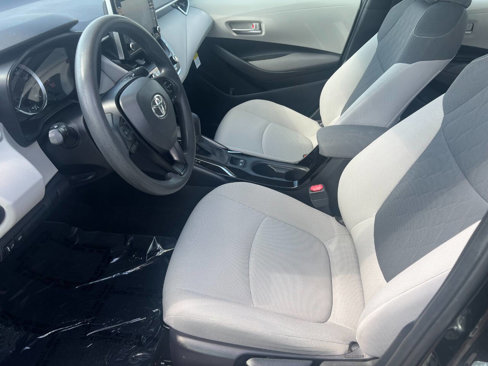 Used 2020 Toyota Corolla LE image 9