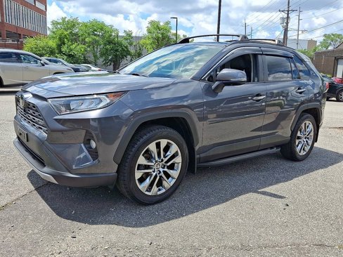 Used 2021 Toyota RAV4 Limited image 3