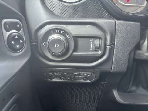 New 2025 Jeep Wrangler Unlimited Rubicon image 21