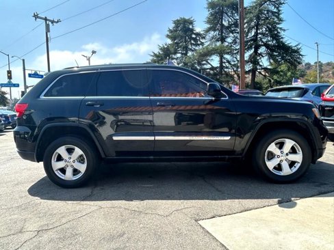 Used 2012 Jeep Grand Cherokee Laredo image 3