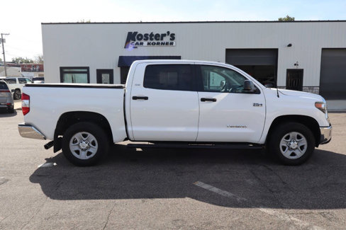 Used 2018 Toyota Tundra SR5 w/ SR5 Upgrade Package image 9