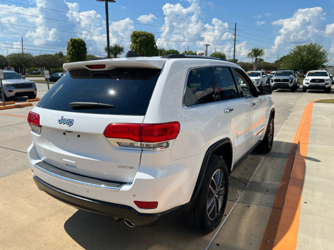 Used 2017 Jeep Grand Cherokee Limited w/ Luxury Group II image 6