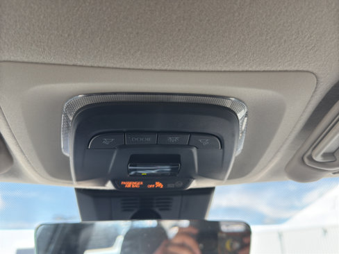 Used 2024 Toyota Corolla LE image 18