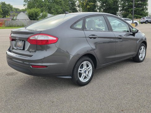 Used 2018 Ford Fiesta SE image 6