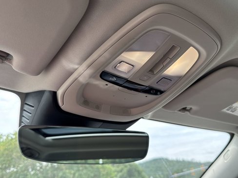 Certified 2024 Volvo S60 B5 Core image 30