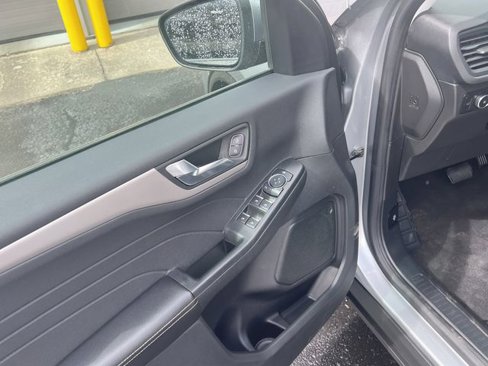 Used 2022 Ford Escape SEL image 22