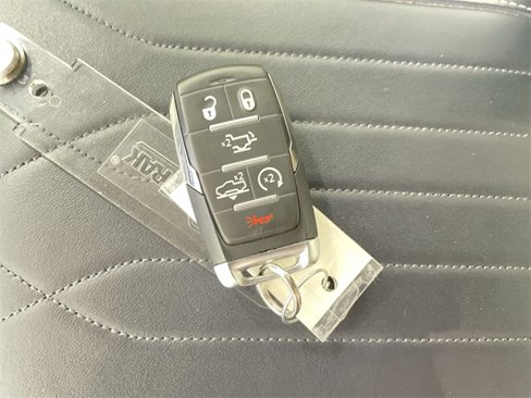Used 2013 RAM 1500 Laramie Longhorn w/ Convenience Group image 32