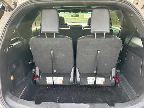 Used 2016 Ford Explorer XLT w/ Equipment Group 202A image 5