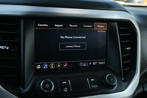 Used 2023 GMC Acadia SLT image 40
