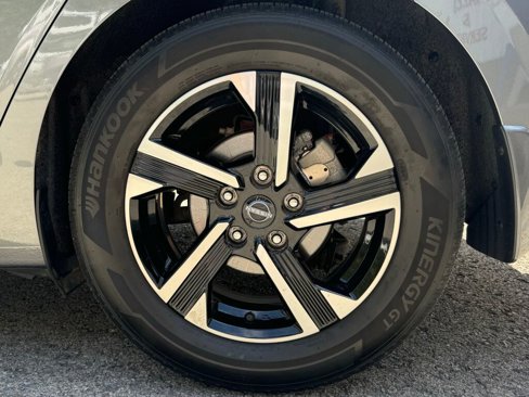 Used 2024 Nissan Sentra SV w/ All-Weather Package image 8