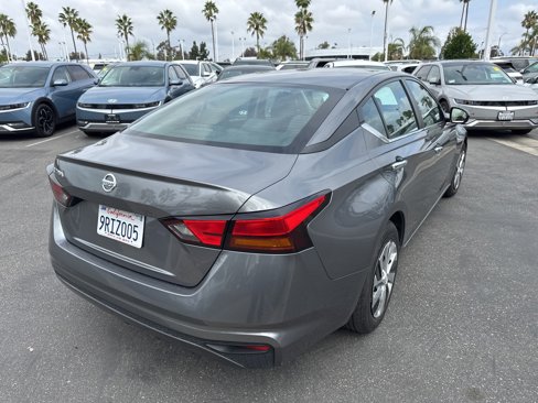Used 2022 Nissan Altima 2.5 S image 4