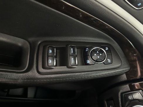Used 2013 Ford Explorer Limited image 25