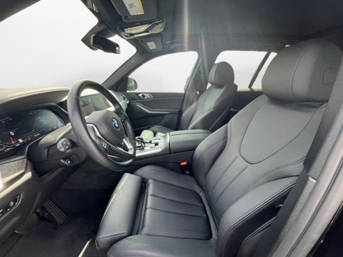 Used 2022 BMW X5 xDrive40i w/ Premium Package image 9