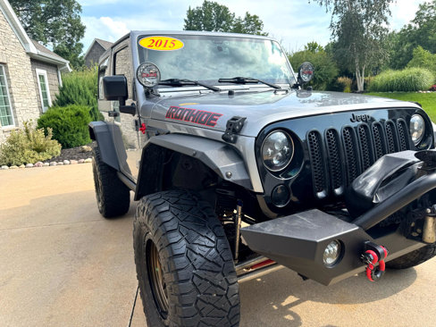 Used 2015 Jeep Wrangler Sport image 32