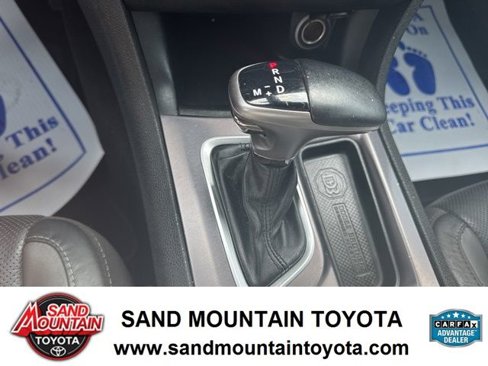 Used 2020 Dodge Charger SXT w/ Leather Interior Group image 18