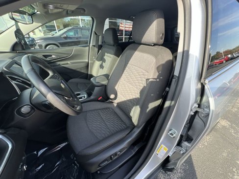 Used 2020 Chevrolet Equinox LT image 18