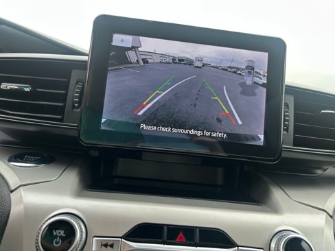 Used 2022 Ford Explorer XLT image 30