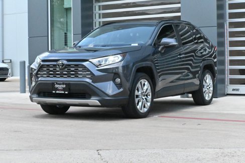 Used 2019 Toyota RAV4 Limited image 5