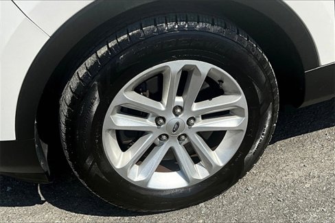 Used 2014 Ford Explorer XLT w/ Equipment Group 201A image 8