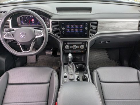 Used 2022 Volkswagen Atlas Cross Sport SE image 32