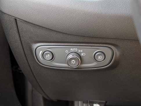Used 2020 Chevrolet Equinox LT image 21
