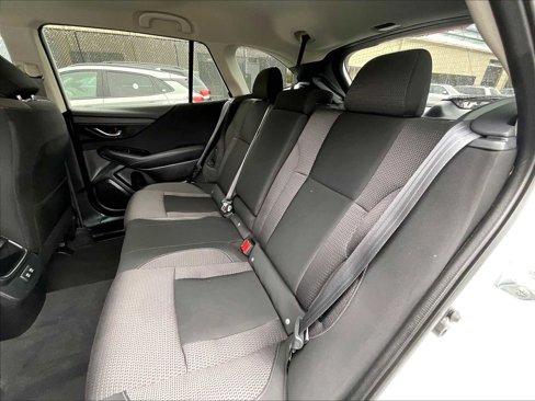 Used 2021 Subaru Outback Premium image 15