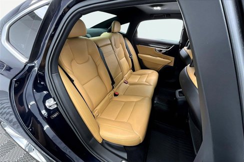 Used 2017 Volvo S90 T5 Momentum w/ Vision Package image 27