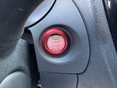 Used 2013 Nissan Juke NISMO image 16