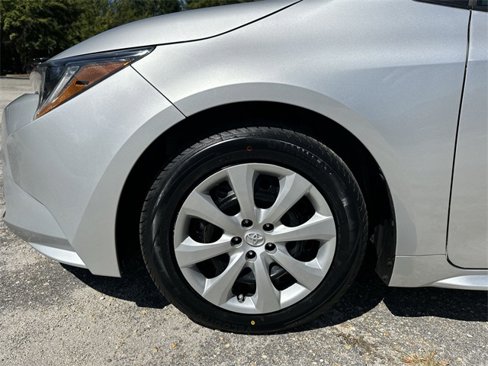 Used 2022 Toyota Corolla LE image 10