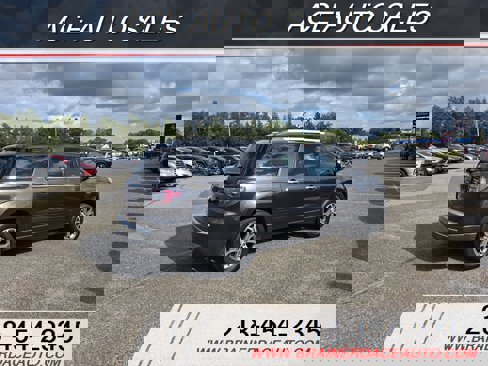 Used 2013 GMC Acadia SLT image 3