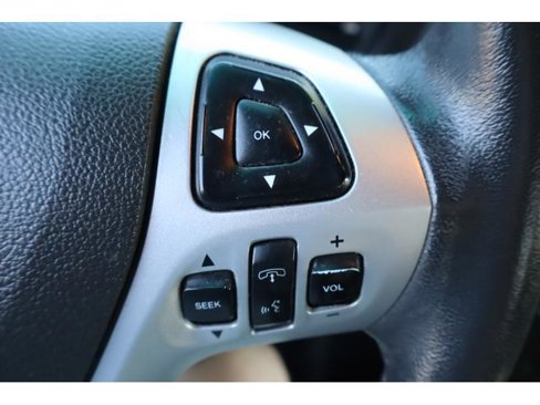 Used 2014 Ford Explorer XLT w/ Equipment Group 202A image 12