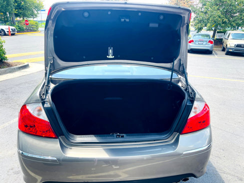 Used 2010 INFINITI M35 x w/ Technology Pkg image 9