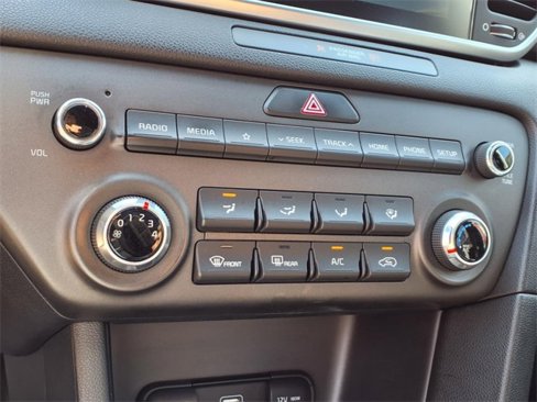 Used 2022 Kia Sportage Nightfall Edition image 7