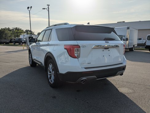 Used 2023 Ford Explorer Limited image 6