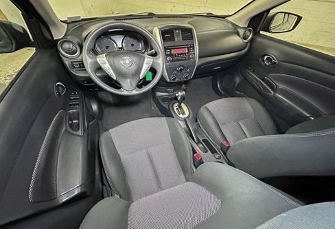 Used 2018 Nissan Versa SV image 11