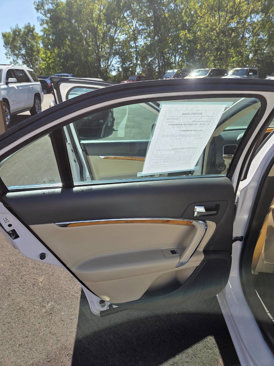 Used 2012 Lincoln MKZ image 9