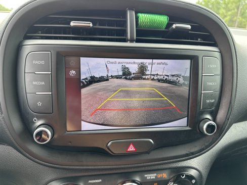 Used 2023 Kia Soul LX w/ LX Technology Package image 28