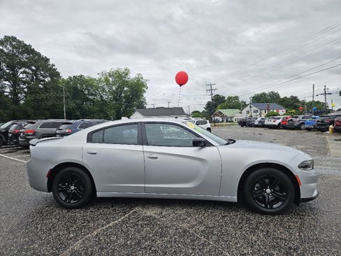 Used 2023 Dodge Charger SXT image 3