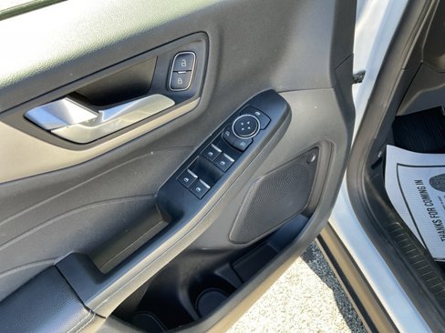 Used 2022 Ford Escape SEL image 15