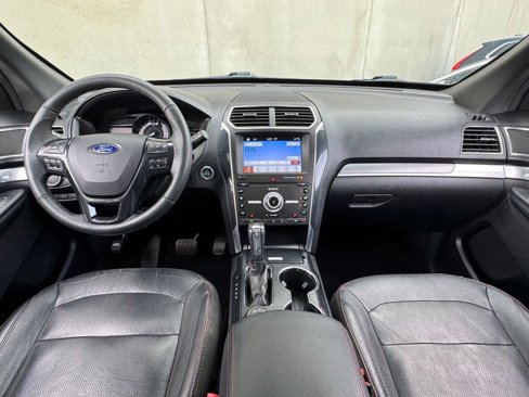 Used 2019 Ford Explorer Sport image 4