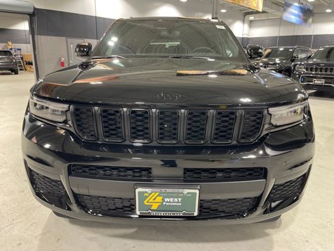 New 2025 Jeep Grand Cherokee L Altitude image 2