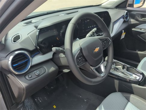 New 2025 Chevrolet Trax LT w/ Driver Confidence Package image 10