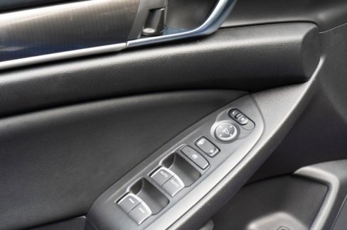 Used 2021 Honda Accord Sport image 24